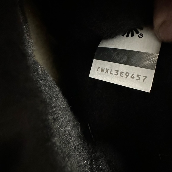 UGG Black Short Classic Stellar Sequin Boots 37 US 6 - Picture 10 of 12